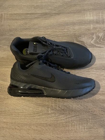 Nike Air Max Phoenix noires – Neuves – Taille 42,5