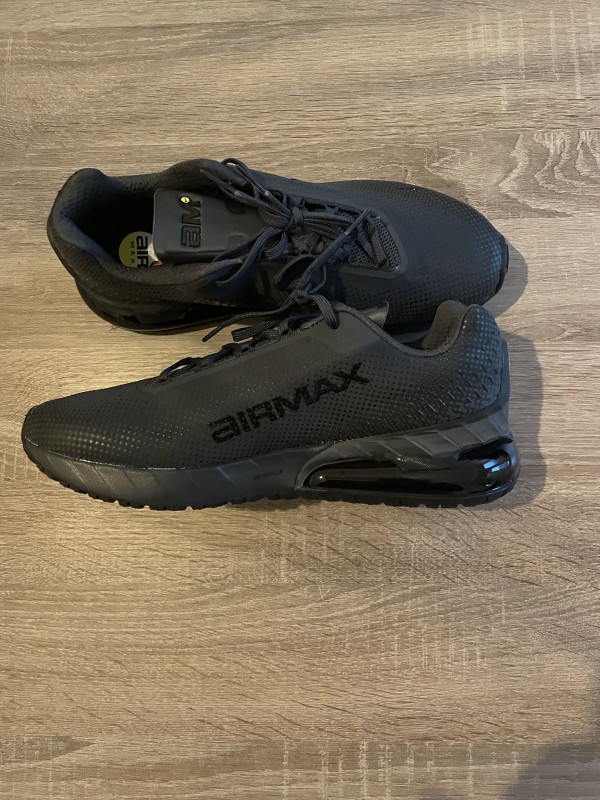 Nike Air Max Phoenix noires – Neuves – Taille 42,5 2