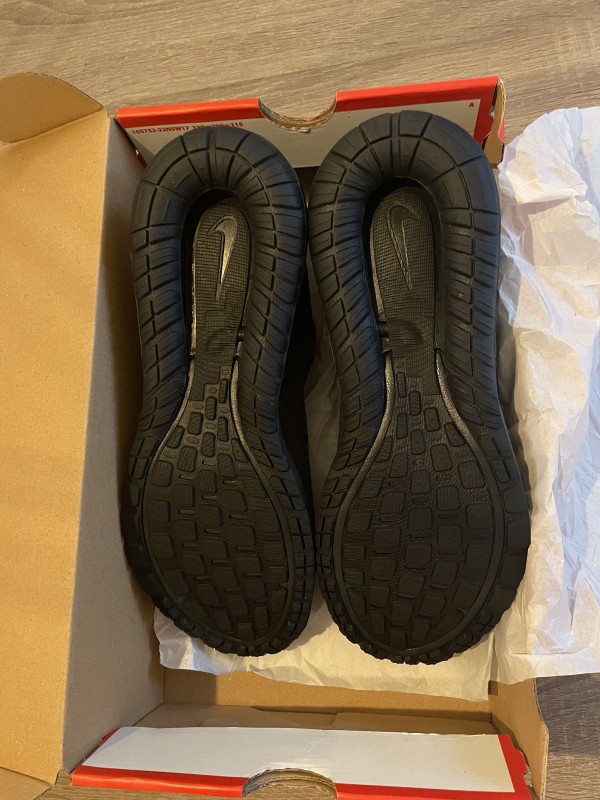 Nike Air Max Phoenix noires – Neuves – Taille 42,5 2