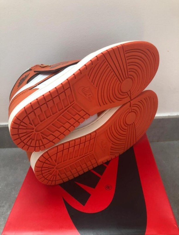 Nike air jordan 1 "starfish" 2