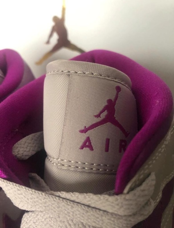 Nike Air Jordan 1 2