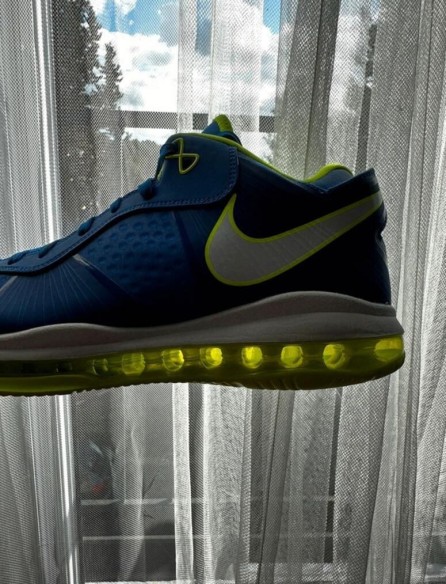 Nike air Lebron 8 v2