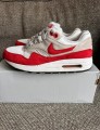 Nike air max 1 red anniversary