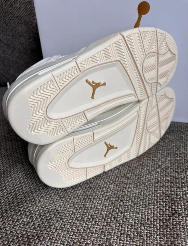 Nike air jordan 4 2