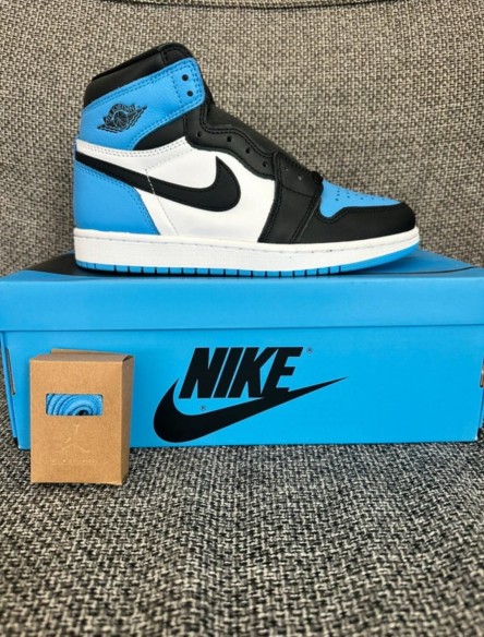 Nike air jordan 1 UNC