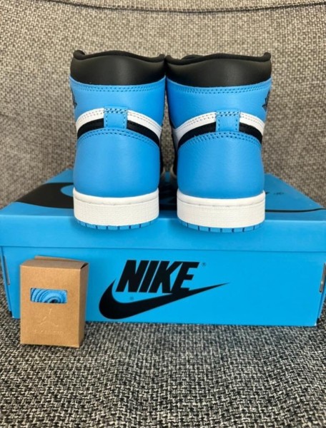 Nike air jordan 1 UNC
