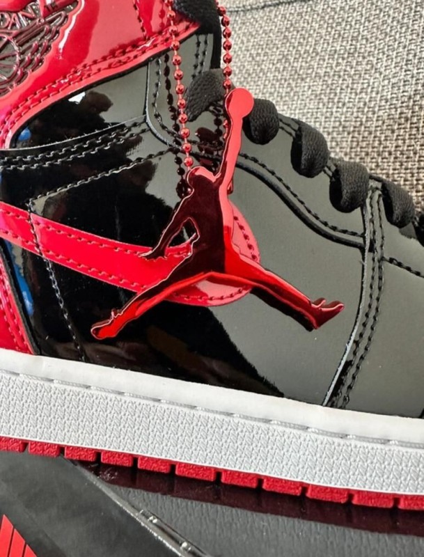 Nike air jordan 1 bred patent 2
