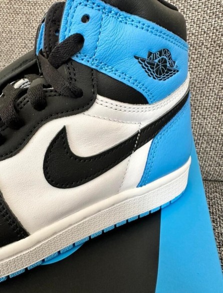 Nike air jordan 1 UNC