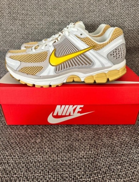 Nike zoom vomero 5