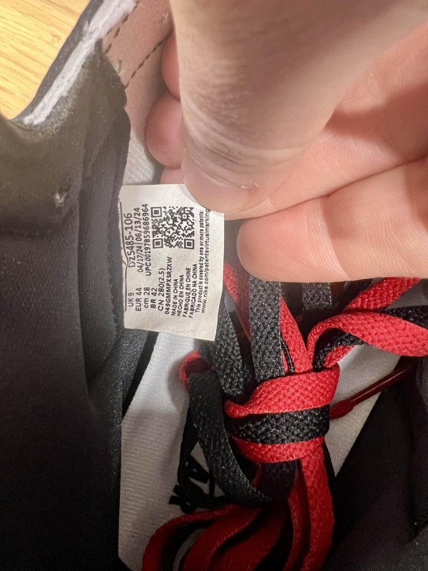 Air Jordan 1 Retro High OG « Black Toe » 2