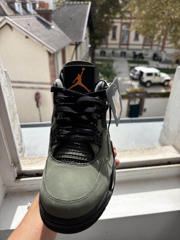 Jordan 4 x undefeated 2