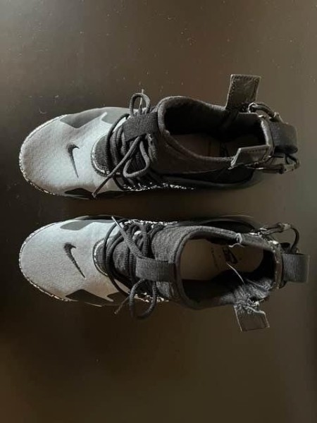 Nike Air Presto Mid Acronym Grey