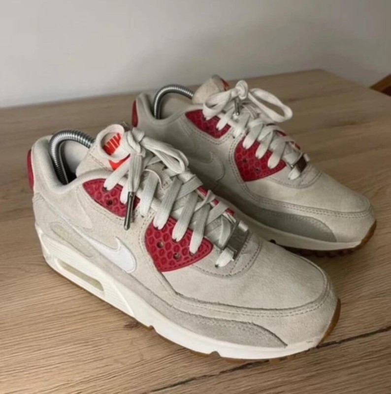 Nike air max 90 New York strawberry cheesecake 2