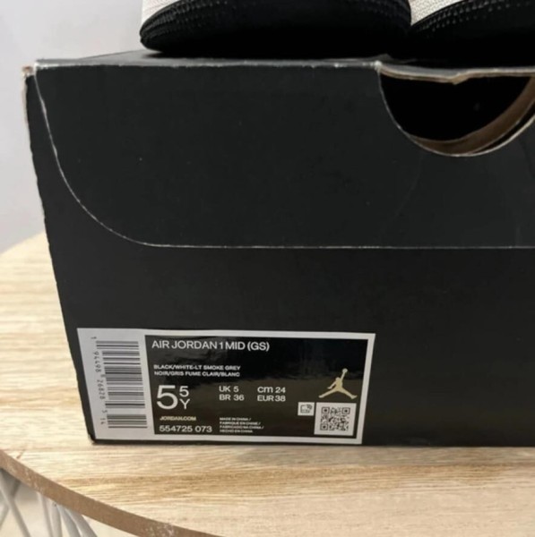 Jordan 1 White shadow