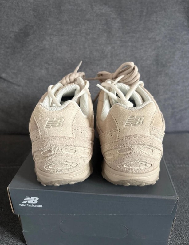 New Balance 204 L Timberwolf 40 2
