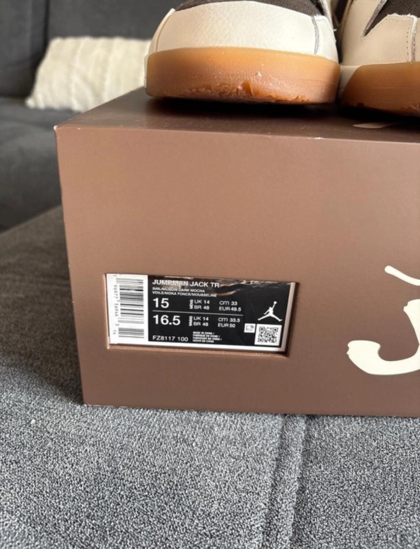 Nike Air Jordan Jumpman Jack TR Travis Scott - Sail & Dark Mocha 2