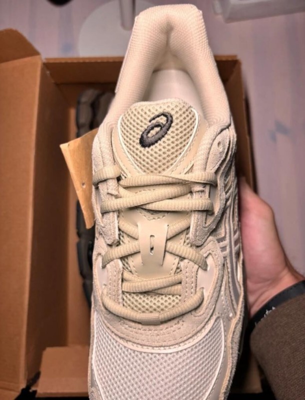Asics gel nyc cream putty taille 43,5 2