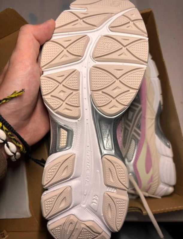 Asics gel nyc cream minéral beige taille 37 2