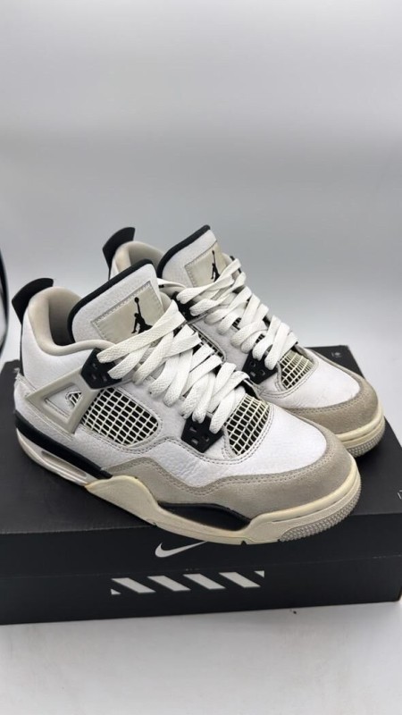 Jordan 4 Military Black (GS)