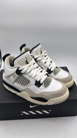 Jordan 4 Military Black (GS)