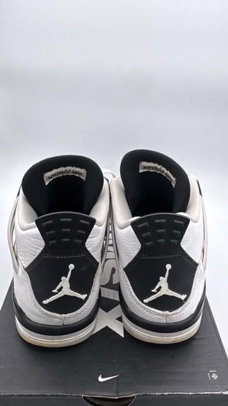 Jordan 4 Military Black (GS)