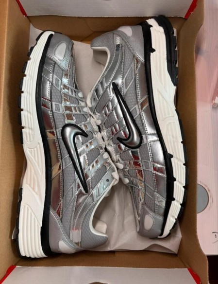 Nike P-6000 metallic silver taille 36