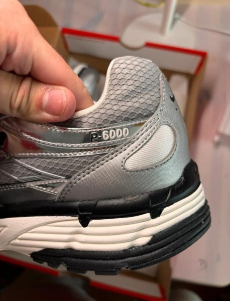 Nike P-6000 metallic silver taille 36