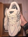 New balance 9060 sea salt rain cloud taille 38,5