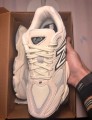 New balance 9060 sea salt rain cloud taille 40