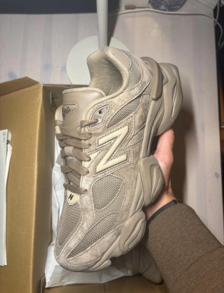New Balance 9060 chestnut taille 40,5