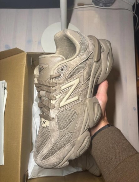 New Balance 9060 chestnut taille 40,5