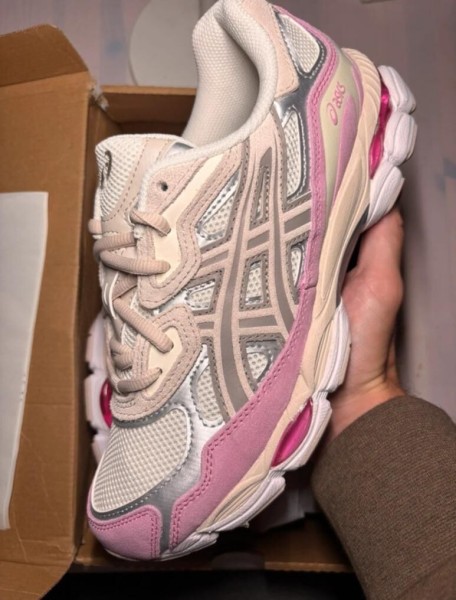 Asics gel nyc cream mineral beige taille 37,5