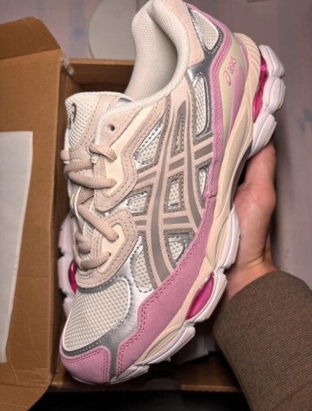 Asics gel nyc cream mineral beige taille 37,5