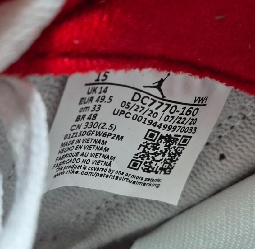 Jordan 4 "Fire Red" 2020 2