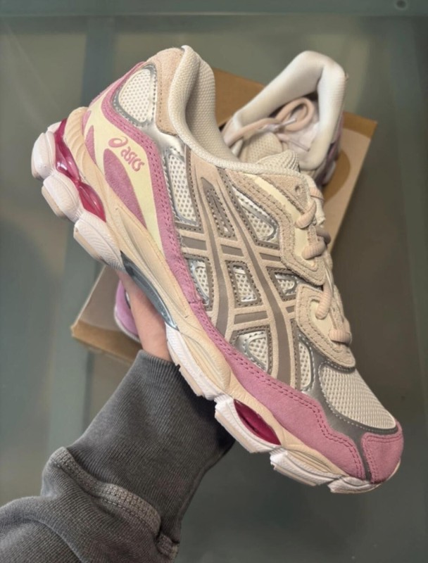 Asics Gel Nyc Cream Pink Taille 41,5