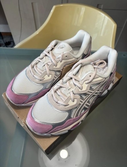 Asics Gel Nyc Cream Pink Taille 41,5