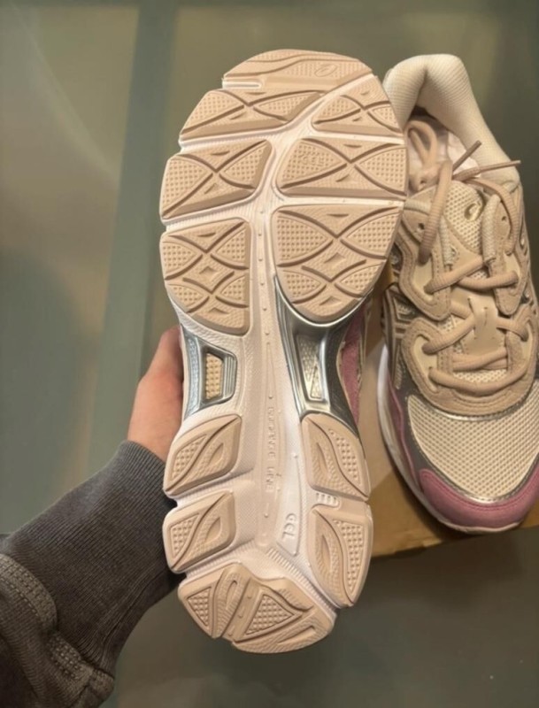 Asics Gel Nyc Cream Pink Taille 41,5 2