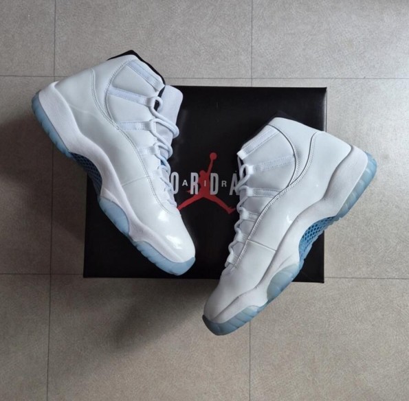 Jordan 11 "Legend Blue" 2024
