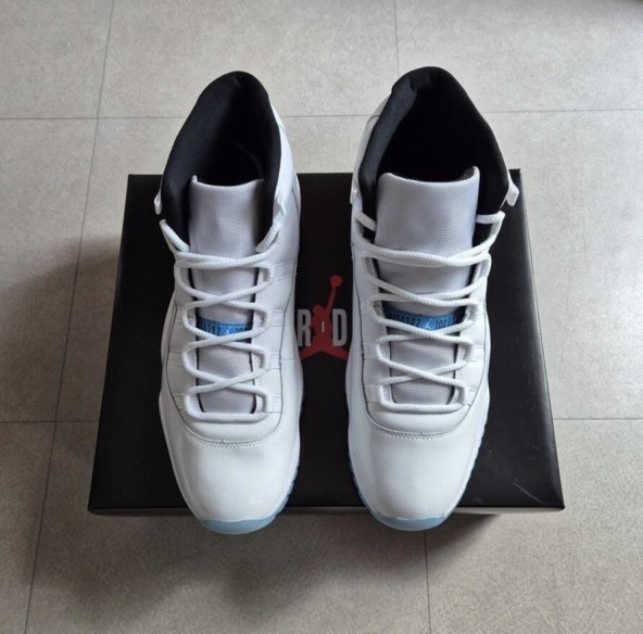 Jordan 11 "Legend Blue" 2024