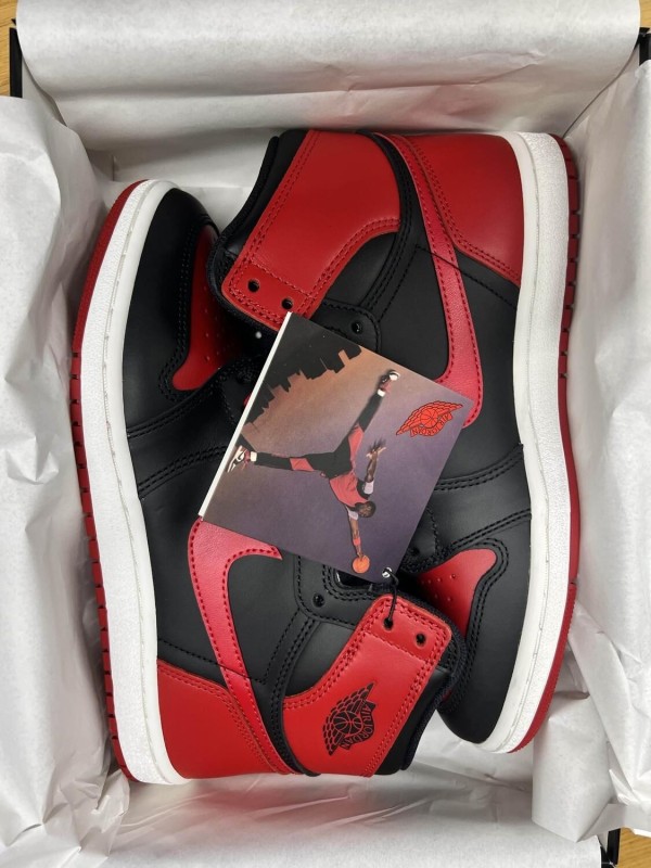 Air Jordan 1 Retro High '85 OG Bred (2025)