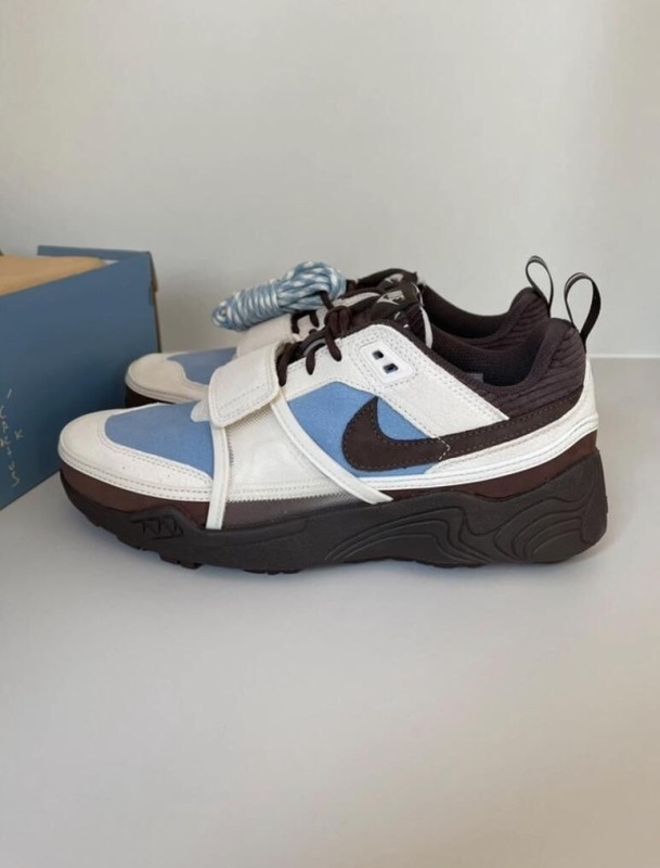 Nike Field Jaxx Travis Scott 2