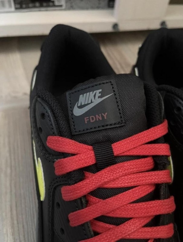 Nike Air Max 90 city pack NY 2
