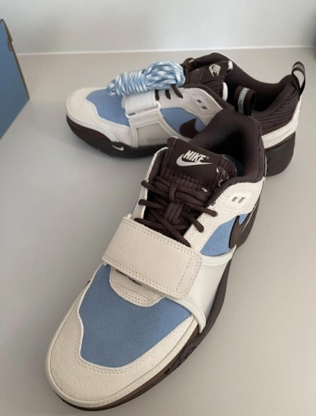 Nike Field Jaxx Travis Scott
