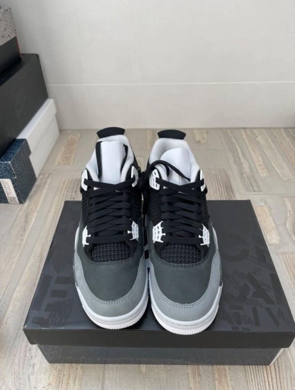 Jordan 4 Fear 2