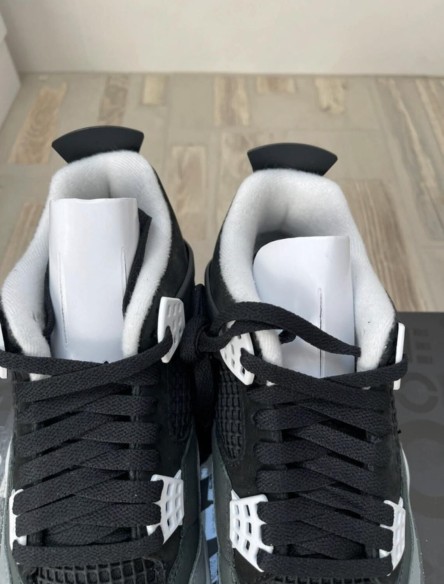 Jordan 4 Fear