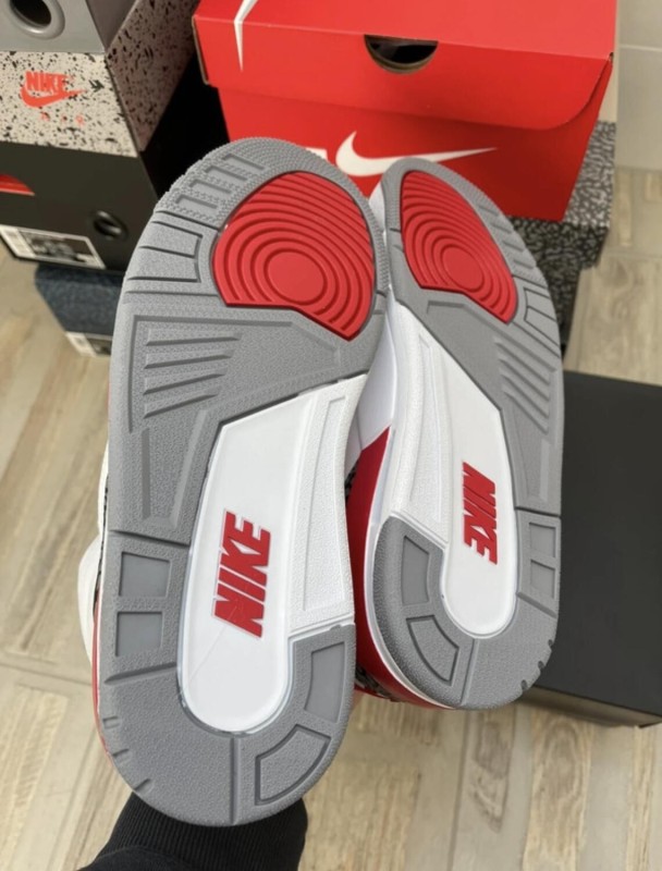 Jordan 3 Fire Red 2