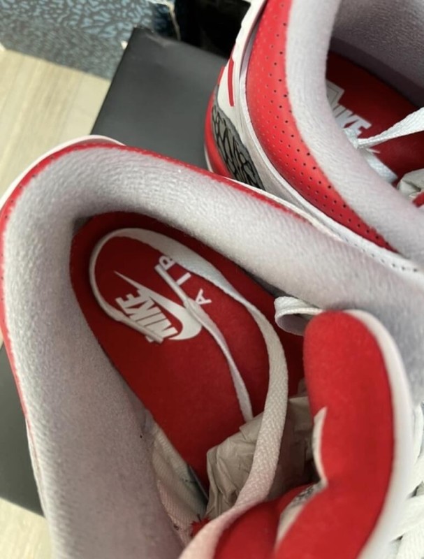 Jordan 3 Fire Red 2