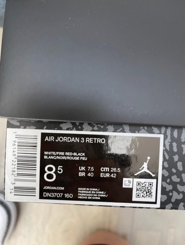 Jordan 3 Fire Red 2