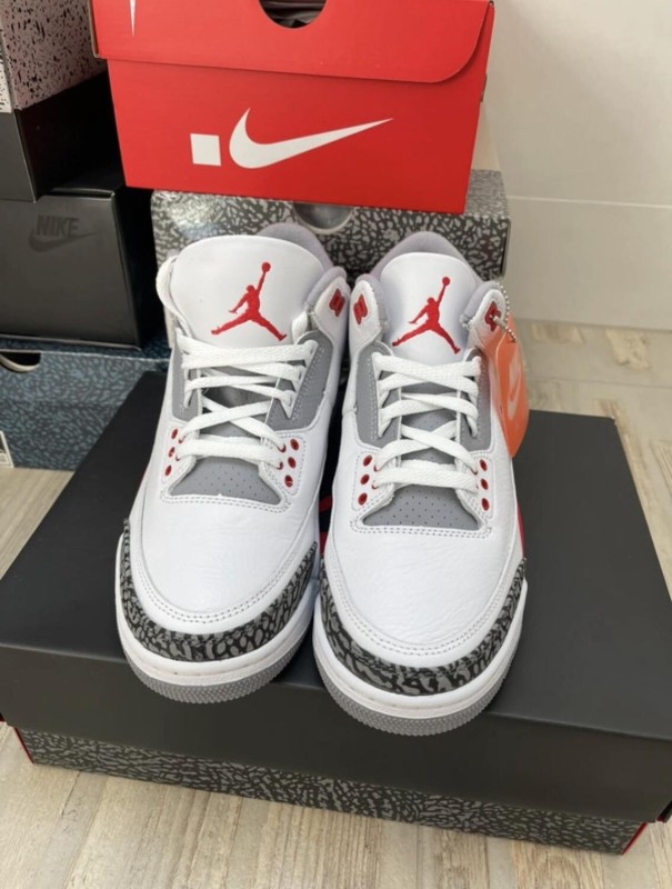 Jordan 3 Fire Red 2