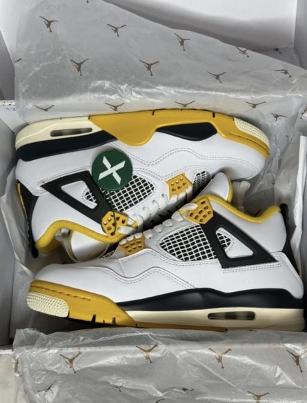 Air Jordan 4 Wmns Vivid Sulfur